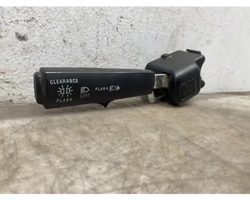 Front Lamp (Turn Signal) UNIVERSAL  Frontier Truck Parts