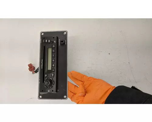 Radio UNIVERSAL UNIVERSAL Quality Bus &amp; Truck Parts