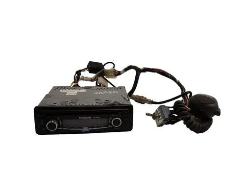 Radio UNIVERSAL UNIVERSAL Quality Bus &amp; Truck Parts