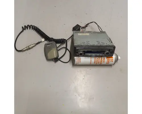 Radio UNIVERSAL UNIVERSAL Quality Bus &amp; Truck Parts