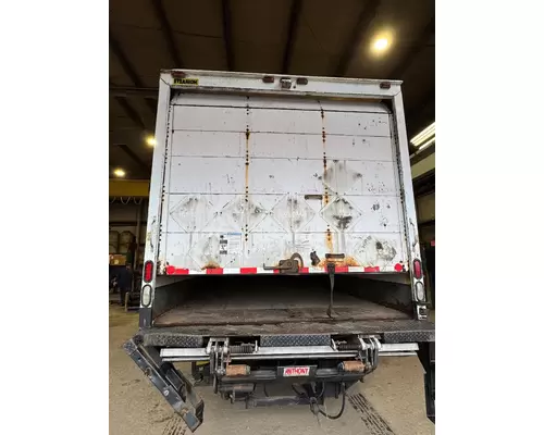 VAN 26 FOOT Box  Bed