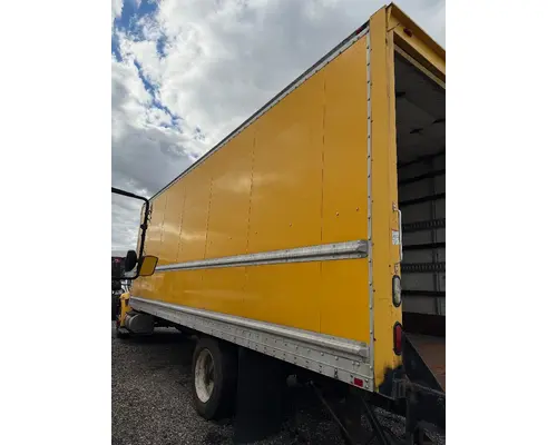 VAN 26 FOOT Box  Bed