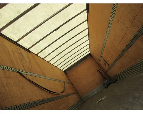 VAN 26 FOOT Box  Bed