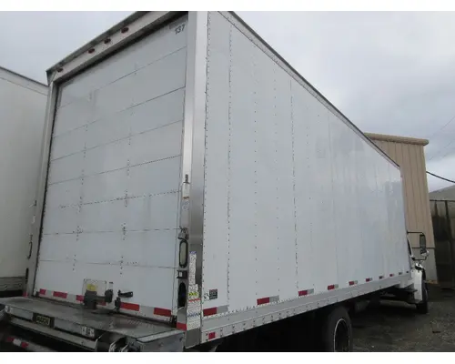 VAN 26 FOOT Box  Bed