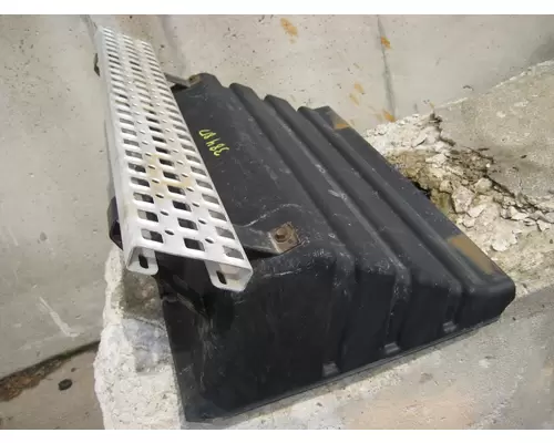 VOLVO/GMC/WHITE VNL Battery Box