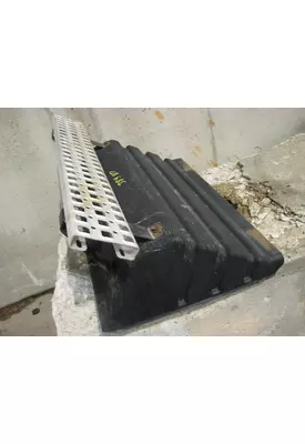 VOLVO/GMC/WHITE VNL Battery Box