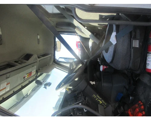 VOLVO/GMC/WHITE VNL Cab