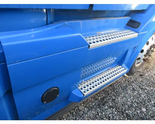 VOLVO/GMC/WHITE VNL Fairing, Skirt (SideTank)