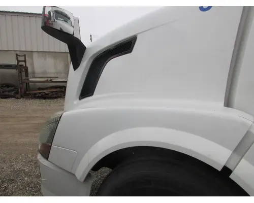 VOLVO/GMC/WHITE VNL Hood