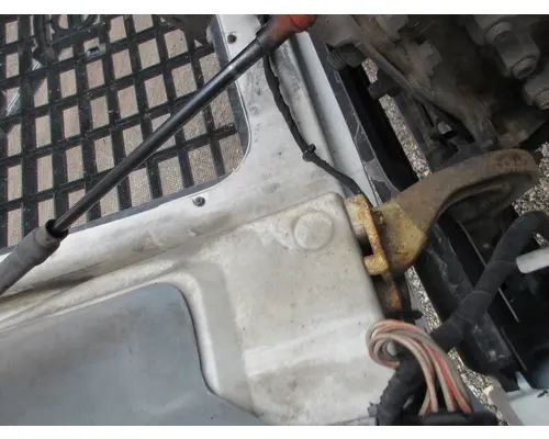 VOLVO/GMC/WHITE VNL Hood