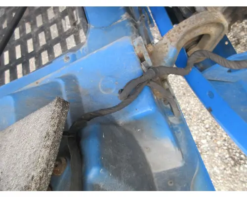 VOLVO/GMC/WHITE VNL Hood