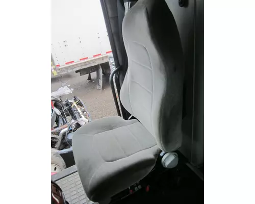 VOLVO/GMC/WHITE VNL Seat, Front