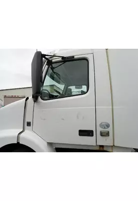 VOLVO/GMC/WHITE VNM Door Assembly, Front