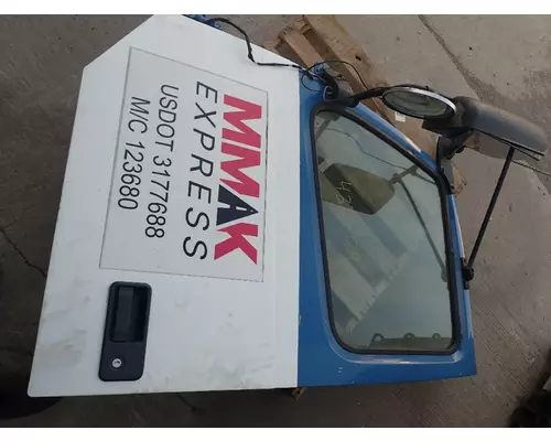 VOLVO/GMC/WHITE VNM Door Assembly, Front