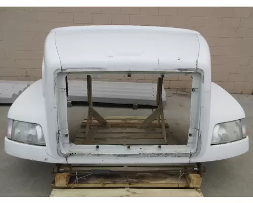 VOLVO/GMC/WHITE VNM Hood