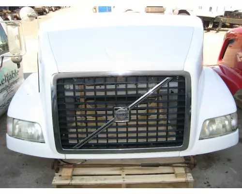 VOLVO/GMC/WHITE VNM Hood