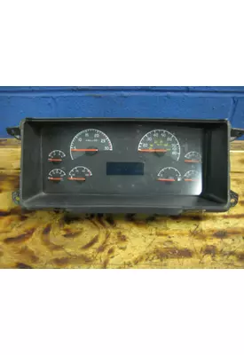 VOLVO/GMC/WHITE VNM Instrument Cluster