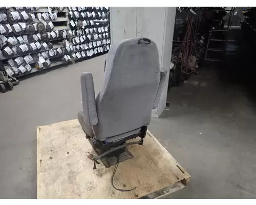 VOLVO/GMC/WHITE VNM Seat, Front