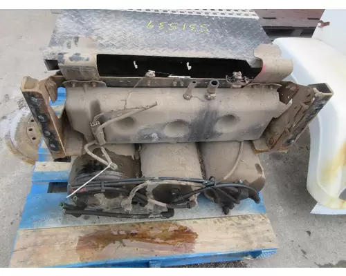 VOLVO/GMC/WHITE VN Battery Box