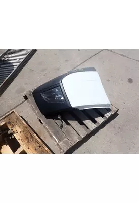 VOLVO/GMC/WHITE VN Bumper End Cap