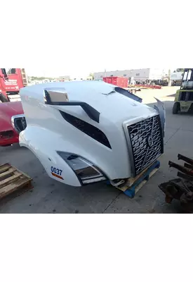 VOLVO/GMC/WHITE VN Hood