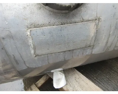 VOLVO/GMC/WHITE WCA Fuel Tank
