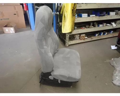 VOLVO/GMC/WHITE  Seat, Front