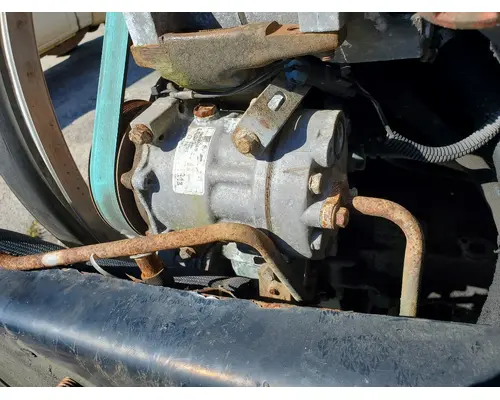 VOLVO TRUCK VNL Air Conditioner Compressor
