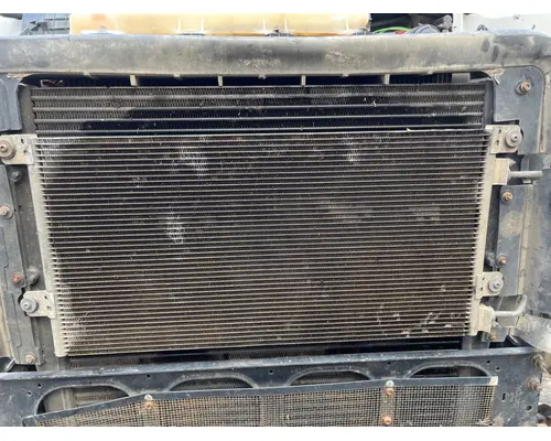 VOLVO TRUCK VNL Air Conditioner Condenser