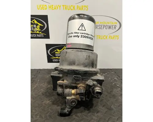 VOLVO TRUCK VNL Air Dryer