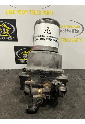 VOLVO TRUCK VNL Air Dryer
