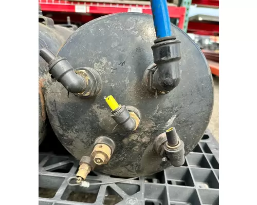 VOLVO TRUCK VNL Air Tank