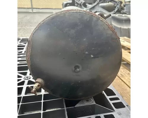 VOLVO TRUCK VNL Air Tank