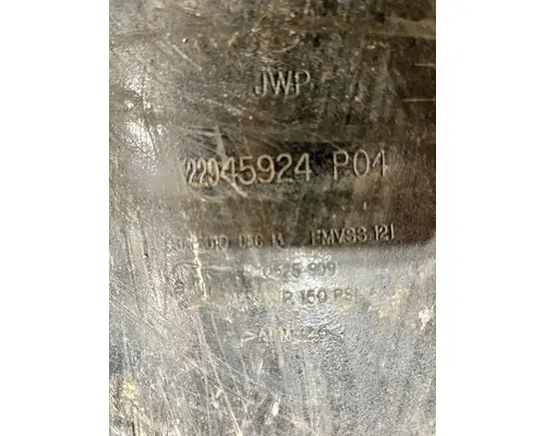 VOLVO TRUCK VNL Air Tank