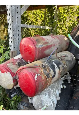 VOLVO TRUCK VNL Air Tank