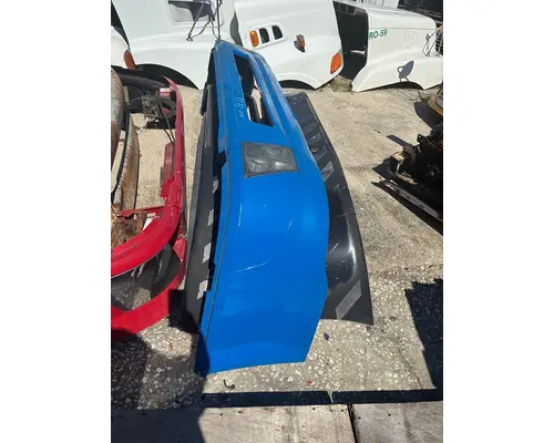 VOLVO TRUCK VNL Bumper Assembly, Front