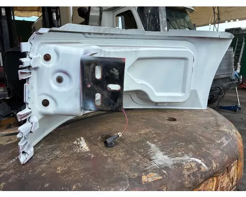 VOLVO TRUCK VNL Bumper Assembly, Front