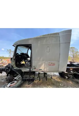 VOLVO TRUCK VNL Cab