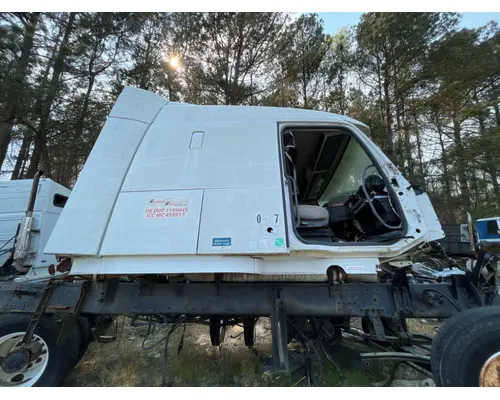 VOLVO TRUCK VNL Cab