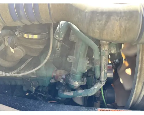 VOLVO TRUCK VNL Complete Vehicle