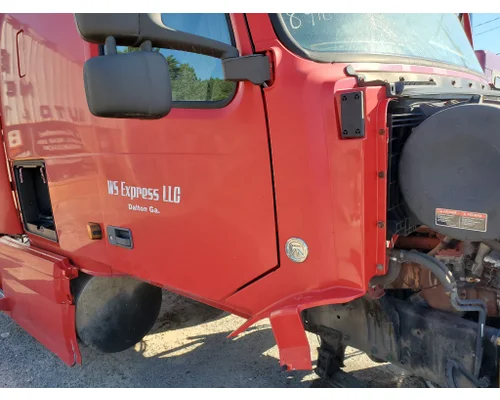 VOLVO TRUCK VNL Cowl