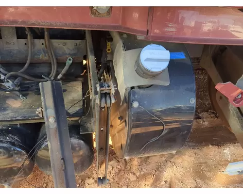 VOLVO TRUCK VNL DEF Tank