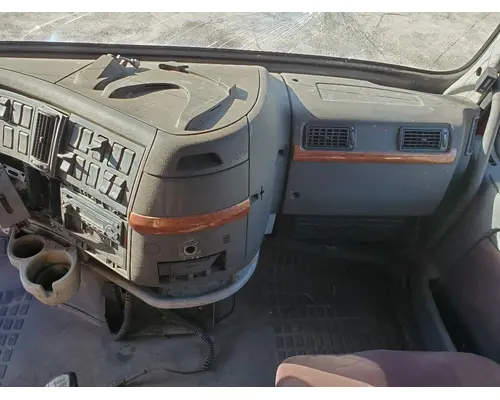 VOLVO TRUCK VNL Dash Assembly