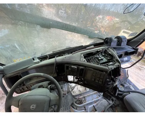 VOLVO TRUCK VNL Dash Assembly