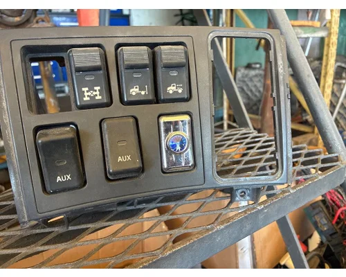 VOLVO TRUCK VNL Dash Assembly