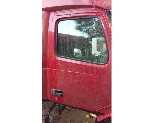 VOLVO TRUCK VNL Door Assembly, Front