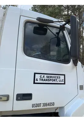 VOLVO TRUCK VNL Door Assembly, Front
