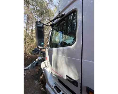 VOLVO TRUCK VNL Door Assembly, Front