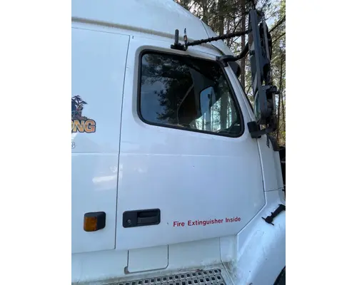 VOLVO TRUCK VNL Door Assembly, Front