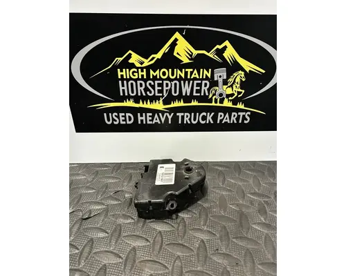 VOLVO TRUCK VNL Door Assembly, Front